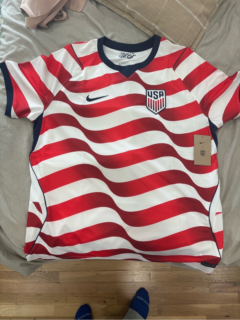 Nike USA Men’s Soccer Dri-FIT Jersey Shirt Size Medium Red/White Stripe Blue